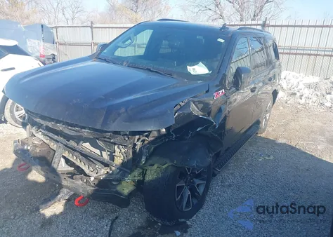 2022 Chevrolet Tahoe 4Wd Z71 z USA, uszkodzony, nr VIN 1GNSKPKD3NR177647